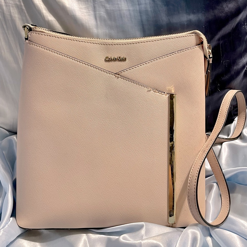 Dusty pink Calvin Klein purse